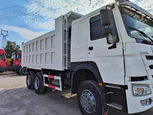 Witte HOWO 6*4 dumptruck met 4-6L motorcapaciteit en klantvereisten