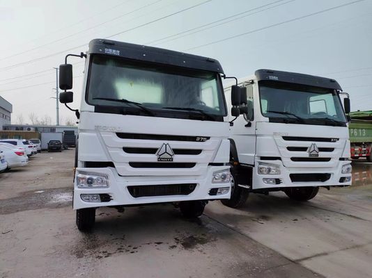 HOWO Sinotuck 6*4 Tractor Truck Wit kleur met buisloze banden 8500x2500x3600mm