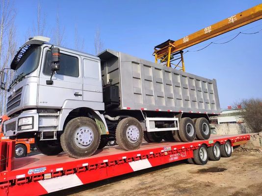 GCC-gecertificeerde Shacman F3000 8*4 Tipping Dump Truck met 6-8L motorcapaciteit in grijs