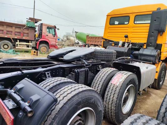 Radialbanden Shacman Tractor Truck F3000 400L 336-420HP 50 met oranje stoelen≤5