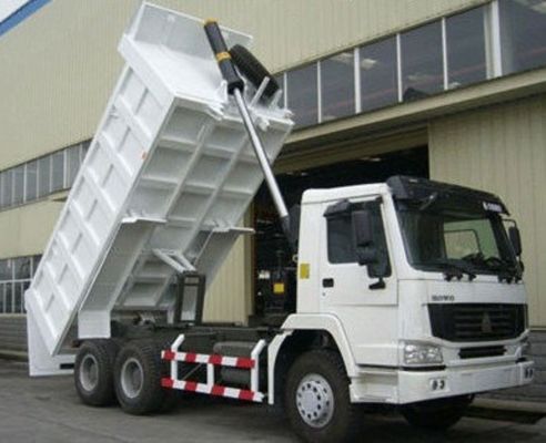 Handgestuurde Sinotruck HOWO 40 ton 6X4 10 wiel dumptruck voor prestaties