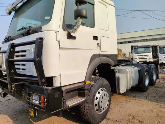 Hoogperdvermogen HOWO 6X4 Traktortruck met 400L tank en 12r22.5 banden