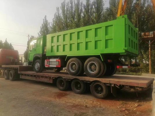 Na-verkoopservice gegarandeerd HOWO 375HP 6*4 dumptruck met buisloze banden
