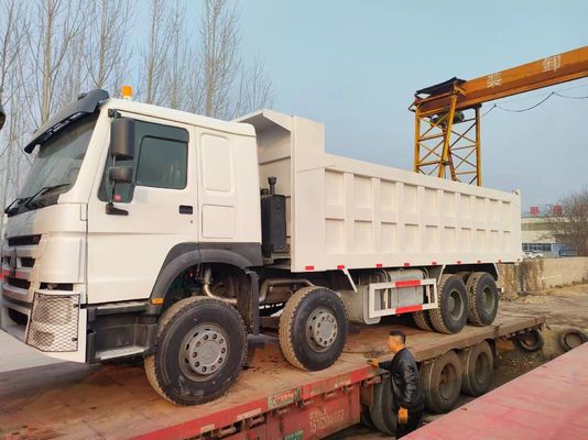 Bandenontwerp Radial Sinotruck HOWO 6*4 Trekkende aanhangwagen Truck Front Lifting Style