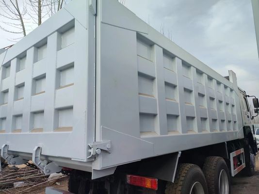 Tweedehands Sinotruk HOWO 8*4 Dump Truck met Radialbanden 12 banden