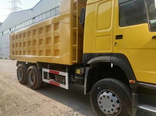 6-8L motorcapaciteit Gebruikte Sinotruck HOWO 6*4 Dump Truck 10 banden 20-30 ton Geel