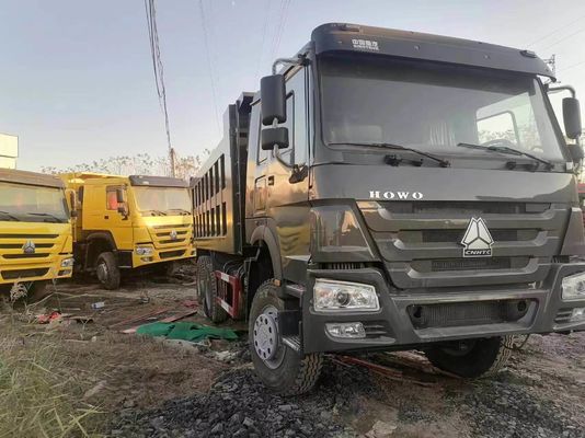 Radialbanden ontwerp Sinotruk HOWO 6*4 Dumptruck voor zwaar vervoer en ≤5 zitplaatsen