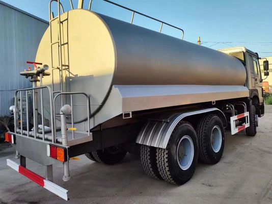 Radial banden ontwerp Sinotruk HOWO 380HP water truck voor uw bedrijf