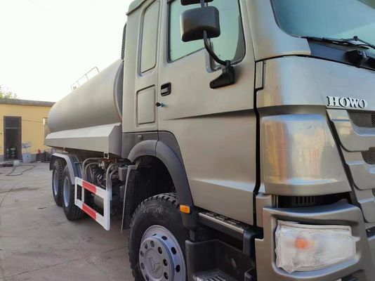 Radial banden ontwerp Sinotruk HOWO 380HP water truck voor uw bedrijf