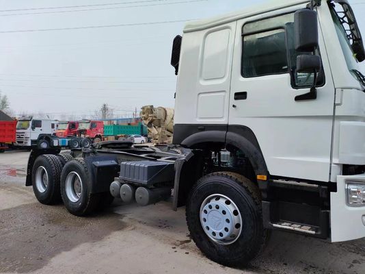 Gebruikte HOWO 6X4 420 pk hoge paardenkracht trektrekker met handgeschakelde transmissie