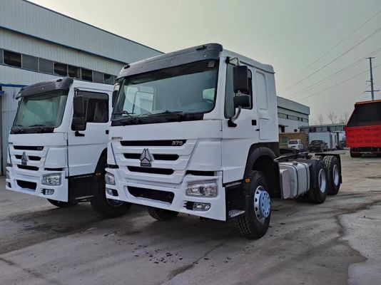 Gebruikte HOWO 6X4 420 pk hoge paardenkracht trektrekker met handgeschakelde transmissie