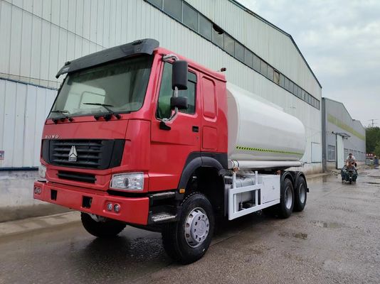 20000 liter 4 compartimenten HOWO 6X4 brandstoftankwagen voor olieopslag