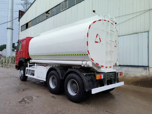 20000 liter 4 compartimenten HOWO 6X4 brandstoftankwagen voor olieopslag