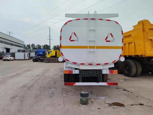 HOWO 8*4 Fuel Oil Tank Truck met en 1 jaar naverkoopservice