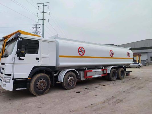 Gebruikte HOWO 8*4 Fuel Oil Tank Truck 20000L Euro 3/4/5 voor uw bouwprojecten