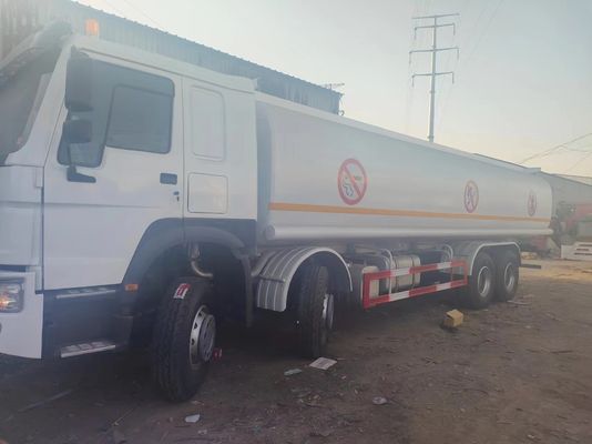 351-450 pk Siontruk HOWO Euro 3/4/5 8*4 Tankwagen 10350X2496X3048mm voor brandstoflevering