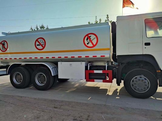 10350x2496x3048mm HOWO 6X4 brandstoftruck 20000-25000 liter brandstoftank tanktruck