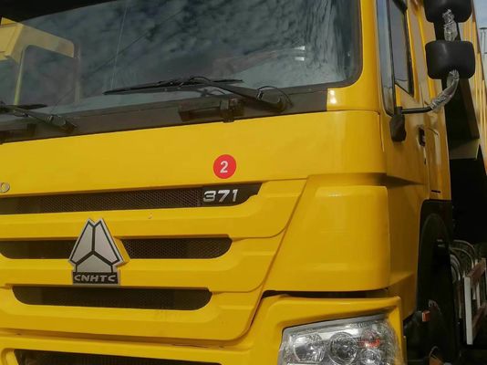 Sinotruck HOWO 6×4 Geel Dump Truck Tweedehands Truck 10 banden met een motorcapaciteit van 6-8L