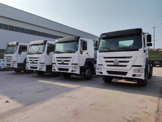 Sinotruk HOWO U-Type Wit 6*4 10wheel Traktor Truck met 8500*2496*3450 mm Grootte