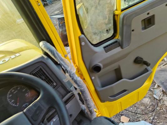 6*4 Gele U-type kantelbus Rechterrijden Constructie Dumpbussen HOWO Stoelen ≤5