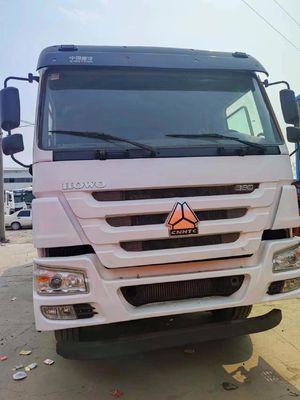 Sinotruck HOWO 6*4 Dump Truck Tweedehands Truck 10 banden Wit en blauw U-type voor ladingen
