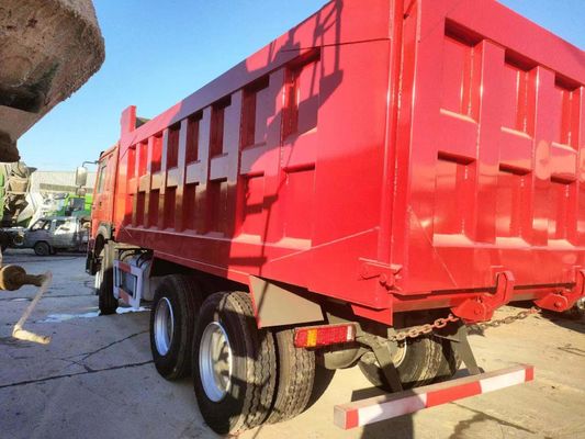 10 banden Rood HOWO 6*4 Dump Truck en tweedehands 351-450 pk met Radial ontwerp