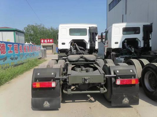 Gebruikte HOWO Traktor Truck 6X4 371 Sinotruk Trailer Head Units en in goede staat