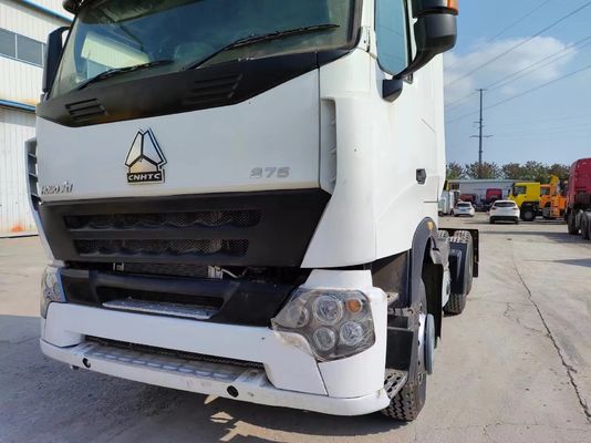 6800x2500x3500mm Sinotruk Howoa7 Tractor Truck Head Truck met 6×4 aandrijflijn