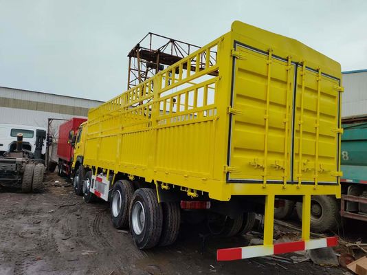 Radialbandenontwerp HOWO Sinotruk 8*4 vrachtwagen Tweedehands vrachtwagen met Weichai-motor