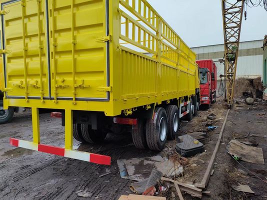 Radialbandenontwerp HOWO Sinotruk 8*4 vrachtwagen Tweedehands vrachtwagen met Weichai-motor