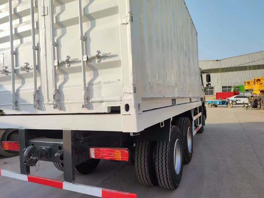 6*4 Radiale banden ontwerp Sinotruck HOWO Wit tweedehands vrachtwagen 10 banden voor aandrijving